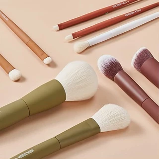 ชุดแปรงแต่งหน้าพร้อมกระเป๋าสไตล์ญี่ปุ่น EIGSHOW Japan Series(9 PCS/ชิ้น)