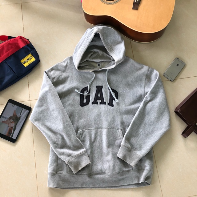 เสื้อกันหนาว GAP