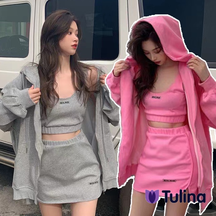 ใหม่ ชุดเข้าเซ็ตะ 3 ชิ้น เสื้อครอปเอวลอย+กระโปรงสั้น