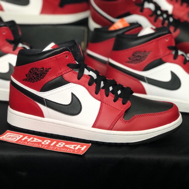 air jordan 1 chicago black toe low