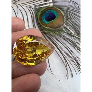 Cubic zirconium Yellow Diamond 28x18mm Pear shape