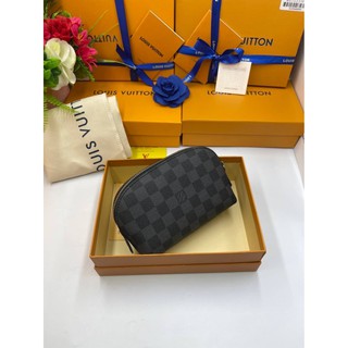 Louis vuitton cosmetic bag Grade vip size 16cm  อปก.full box set