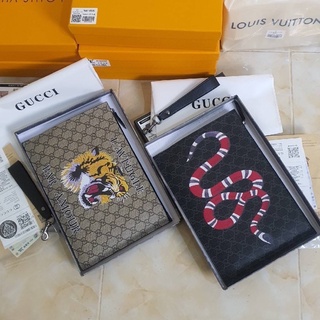 กระเป๋าถือ กุชชี่ clutch Size 30cm full box set