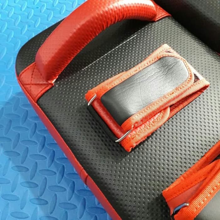 Kicking Target Thai Pad Satria