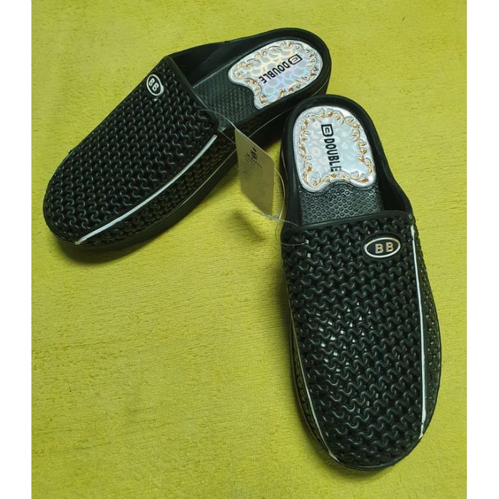 รองเท้าลำลองแบบสวมปิดนิ้ว ไซค์36-41พร้อมส่งค่ะ