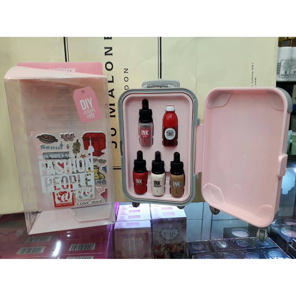 พร้อมส่ง ️Peripera MINI FASHION PEOPLE CARRIER SET peripera set เพริเ ...