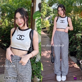 17398 Set 2ชิ้น เสื้อครอปแขนกุดอกปักโลโก้ + กางเกงลายสก็อต Sleeveless crop top with logo embroidered chest + plaid pants