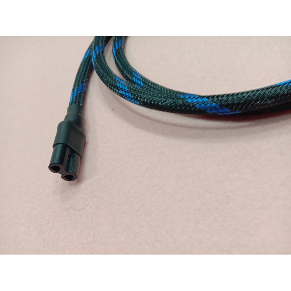 สายไฟเยอรมัน  HELUKABEL  2.5 sq mm  ท้ายเลข 8 หรือ c7 พร้อมใช้งาน สำหรับทีวี ซีดี บูลเรย ซับ