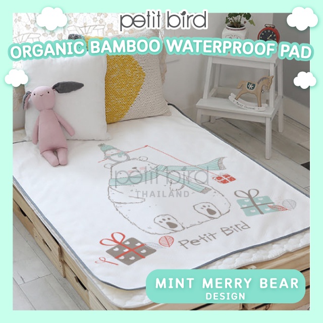 PETIT BIRD ผ้ารองกันน้ำออร์เเกนิค BAMBOO SERIES MINT MERRY BEAR DESIGN