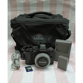กล้อง Olympus OM-D EM5 + เลนส์ ผM.zuiko 14-42mm +แฟลช การใช้งานปกติ