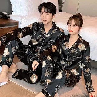 2222-1 E M-2XLชุดนอนสตรแบบติดกระดุมด้านหน้า ชุดนอนผ้าซาติน ลื่นไม่ยับง่ายมีหลายไซส์หลายสีให้เลือก สินค้าพร้อมส่งจ้า