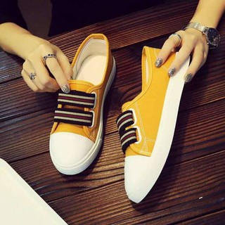 ็Hot Hot !! รองเท้าผ้าใบแฟชั่นผู้หญิง D9