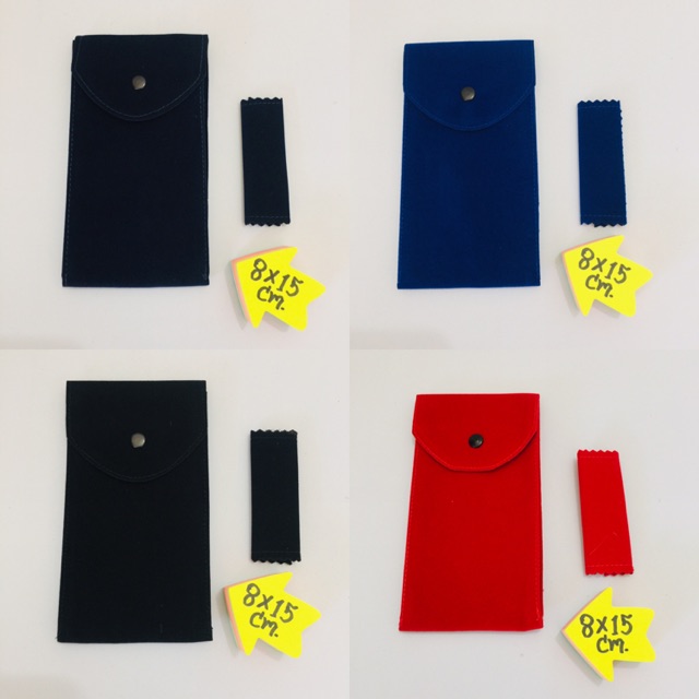 กระเป๋าใส่นาฬิกา เป็นผ้ากำมะหยี่ ขนาด 8x15 cm.sizeใหญ่ ฝาปิดมีกระดุม ยาว 6 cm. มี 5 สี ให้เลือก บรรจุขาย 1 ชิ้น/แพ็ค