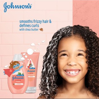 แชมพูสระผมสำหรับเด็กผมหยิก Johnson Curl Defining Shampoo and Leave-in Condition
