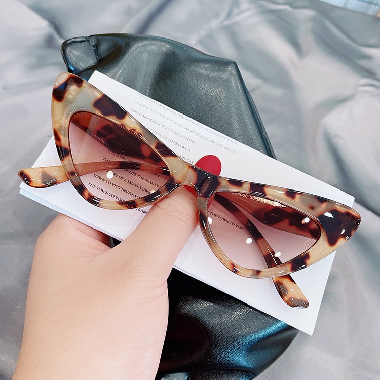 แว่นตากันแดดแฟชั่นสําหรับผู้ชายผู้หญิงทรง Cat Eye Uv400 ลายเสือดาวสไตล์วินเทจ