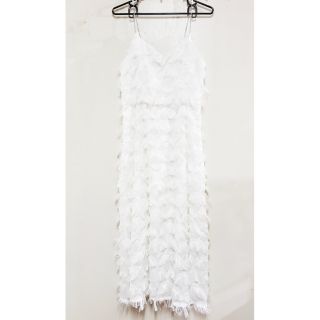 เดรสยาวสายเดี่ยว แต่งงานขนนกทั้งตัว งานนำเข้า มือ1 ป้ายห้อย size m