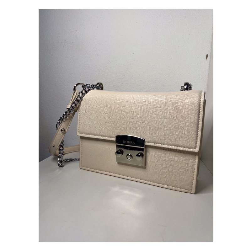 KORRA ELLA BAG เอลล่า กระเป๋าหนัง PU สีครีม