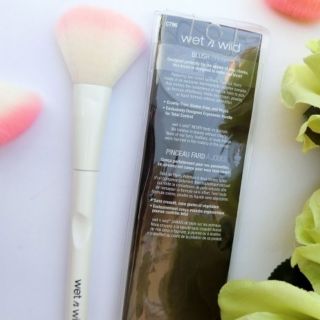 Wet n Wild Brush #C796 Blush Brush แปรงปัดแก้ม