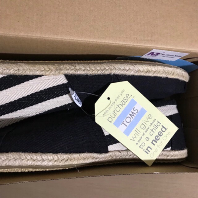 TOMS รองเท้าผู้ชาย Classic black stripe canvas 👟