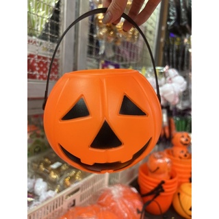 ถังฟักทอง ถังกะโหลก แบบมีหูหิ้ว ใส่ขนม แคนดี้ได้ 20cm trick or treat ฮาโลวีน