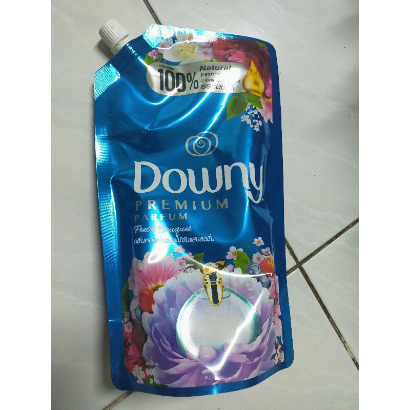 Dawny Premium Parfum Fresh Bouquet ดาวน์นี่ กลิ่นหอมช่อดอกไม้  น้ำยาปรับผ้านุ่ม 500 มล.