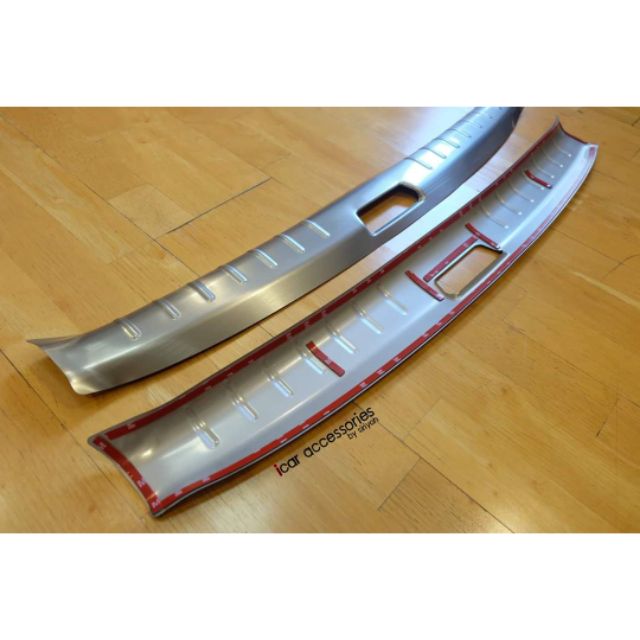 คิ้วโครเมี่ยมชายท้าย Accord G8