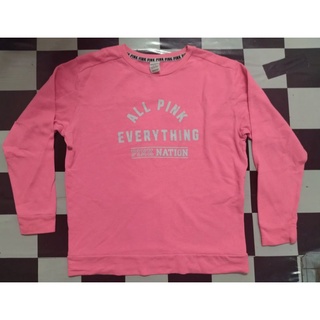 เสื้อสเวทเตอร์ สีชมพู นีออน VICTORIAS SECRET ไซส์M อก46 ของแท้100% แถมจัดส่งฟรีค่ะ