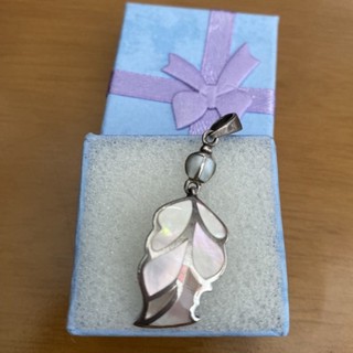 จี้เงินแท้92.5%ประดับมุก(mother of pearl)รูปทรงใบไม้#silver pendant