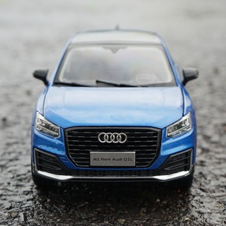 ใหม่ แท้ โมเดลรถยนต์จําลอง 1: 18 FAW AUDI AUDI Q2L 2019