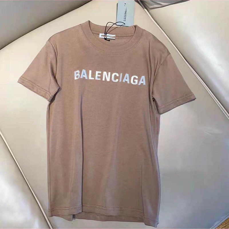 Balenciaga เสื้อยืดคอกลม แขนสั้น ผ้าฝ้ายแท้ พิมพ์ลายตัวอักษร ทรงหลวม แฟชั่น สําหรับครอบครัว ผู้ชาย และผู้หญิง