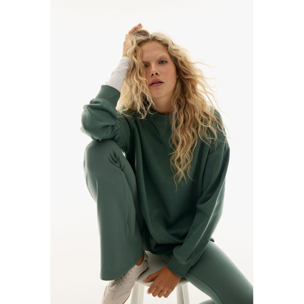 H&M(เอชแอนด์เอ็ม) เสื้อสเวตเตอร์แบบโอเวอร์ไซส์ Women Oversized sweatshirt 1234778_13