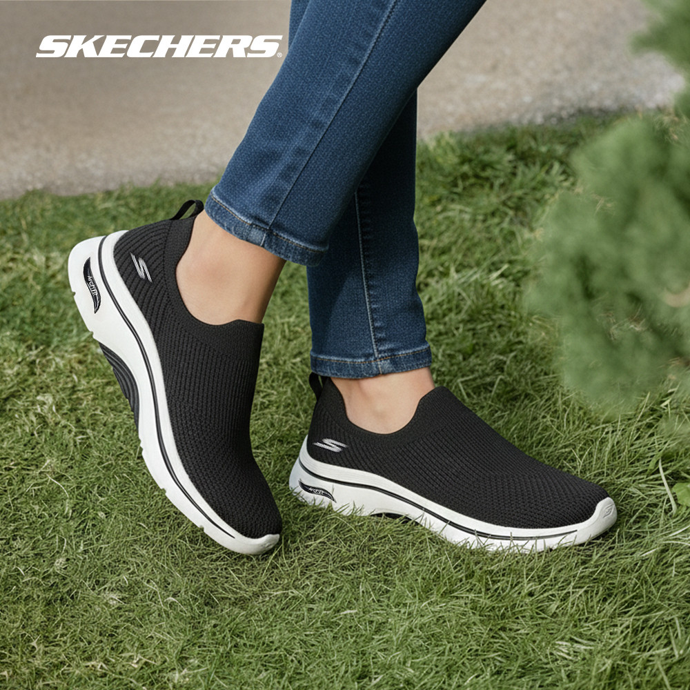 Skechers สเก็ตเชอร์ส รองเท้าผู้หญิง Women GOwalk Arch Fit 2.0 GOwalk Shoes - 125300-BKW (latest)