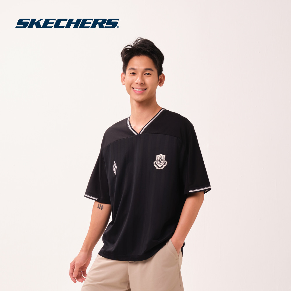 Skechers สเก็ตเชอร์ส เสื้อยืดแขนสั้นผู้ชาย Men Game On Iconic Short Sleeve Tee - SL126M218-0018
