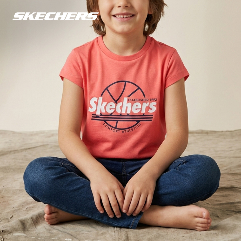 Skechers สเก็ตเชอร์ส เสื้อยืดแขนสั้นผู้หญิง Women Basketball Culture Short Sleeve Tee - SL325W428-00CA