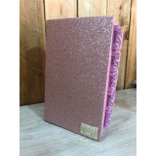 BIBLIA COM CAPA DE GLITTER E ABA APLICADA