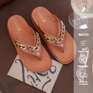 Chinelo Feminino Nuvem com Corrente Dourada Blogueira Verão Sandália Rasteira Papete Confortável