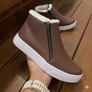 Tênis Botinha Feminino Casual Cano Curto Com Pelo Forrado Leve e Quentinha Para o Inverno
