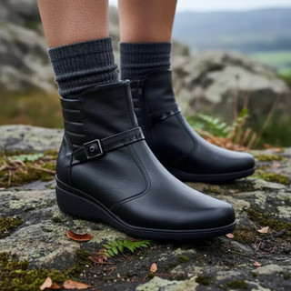 Bota Piccadilly Cano Curto Salto Médio Anabela Zíper Forrada