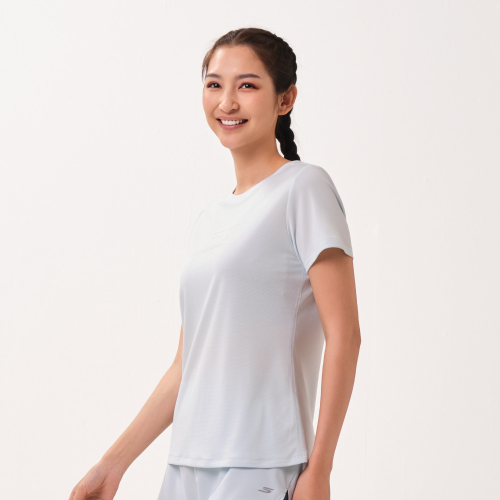Skechers สเก็ตเชอร์ส เสื้อยืดแขนสั้นผู้หญิง Women Running Performance Short Sleeve Tee - SP126W004-03GB — صورة 3