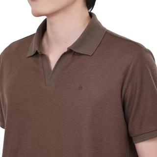 John Henry เสื้อโปโลผู้ชาย ทรงเข้ารูป รุ่น JH S226MPLSM08 - สีน้ำตาล