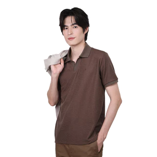 John Henry เสื้อโปโลผู้ชาย ทรงเข้ารูป รุ่น JH S226MPLSM08 - สีน้ำตาล