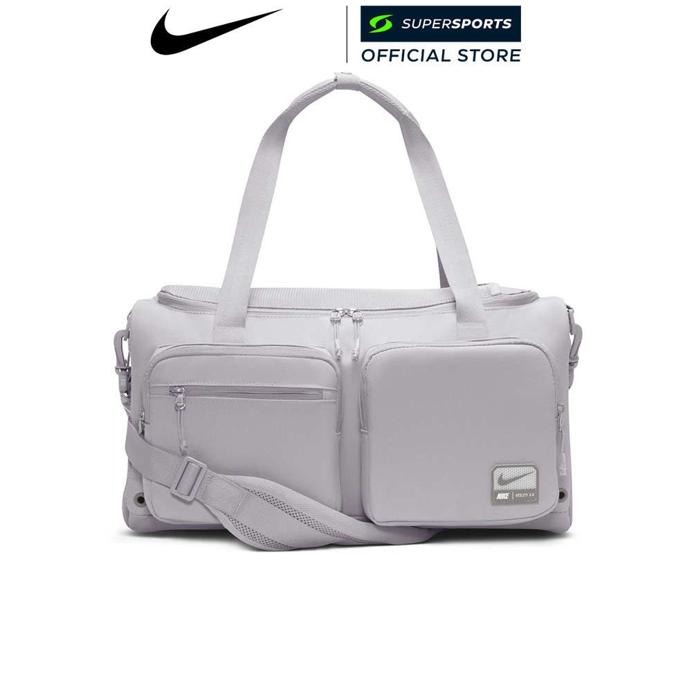 NIKE Utility Power 2.0 กระเป๋ายิมทรงหมอนผู้ชาย