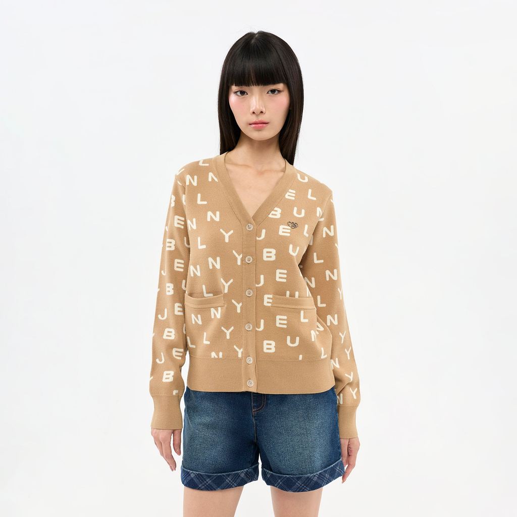 JELLY BUNNY เสื้อคาร์ดิแกนถักลายโลโก้ JELLY BUNNY รุ่น B26WGWC030 BEIGE