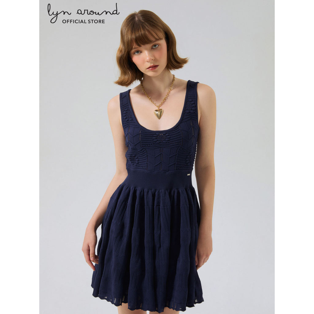 Lyn around - เดรสสั้นถักโครเช่ต์ คอลเลคชัน Bloom Affair (A26CGWE009)