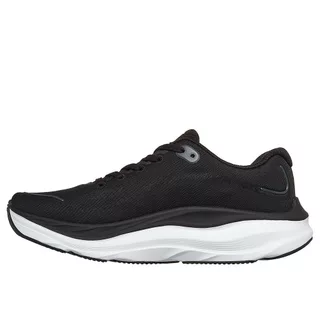 Skechers สเก็ตเชอร์ส รองเท้าผู้ชาย Men Performance Max Run Altura Shoes - 221004-BLK Air-Cooled Goga Mat (latest)