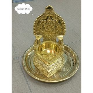 ทองเหลืองบริสุทธิ์ Gajalakshmi Vilakku / Diya พร้อมแผ่นทองเหลือง (ขัดทอง)