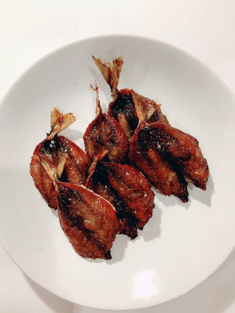 ปลาทูแดดเดียวทอดพร้อมทาน ปลาหวาน 500 กรัม