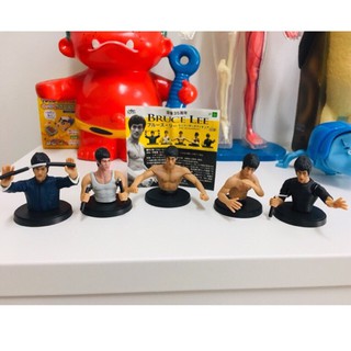 Bruce lee figure ครบชุดปี 2008 ของแท้พร้อมโบรชัวร์