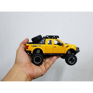 โมเดลรถยนต์ FORD MINI AUTO 32019   ทำจากเหล็ก สัดส่วน 1:32 yellow