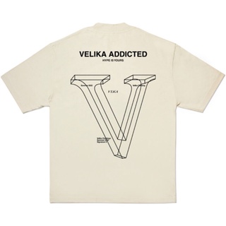 เสื้อยืดผ้าฝ้ายพิมพ์ลายแฟชั่น VELIKA “Signature V” Oversize T-Shirt (Beige)